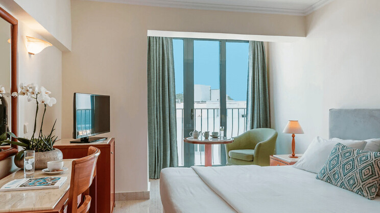 Mitsis La Vita Beach Hotel